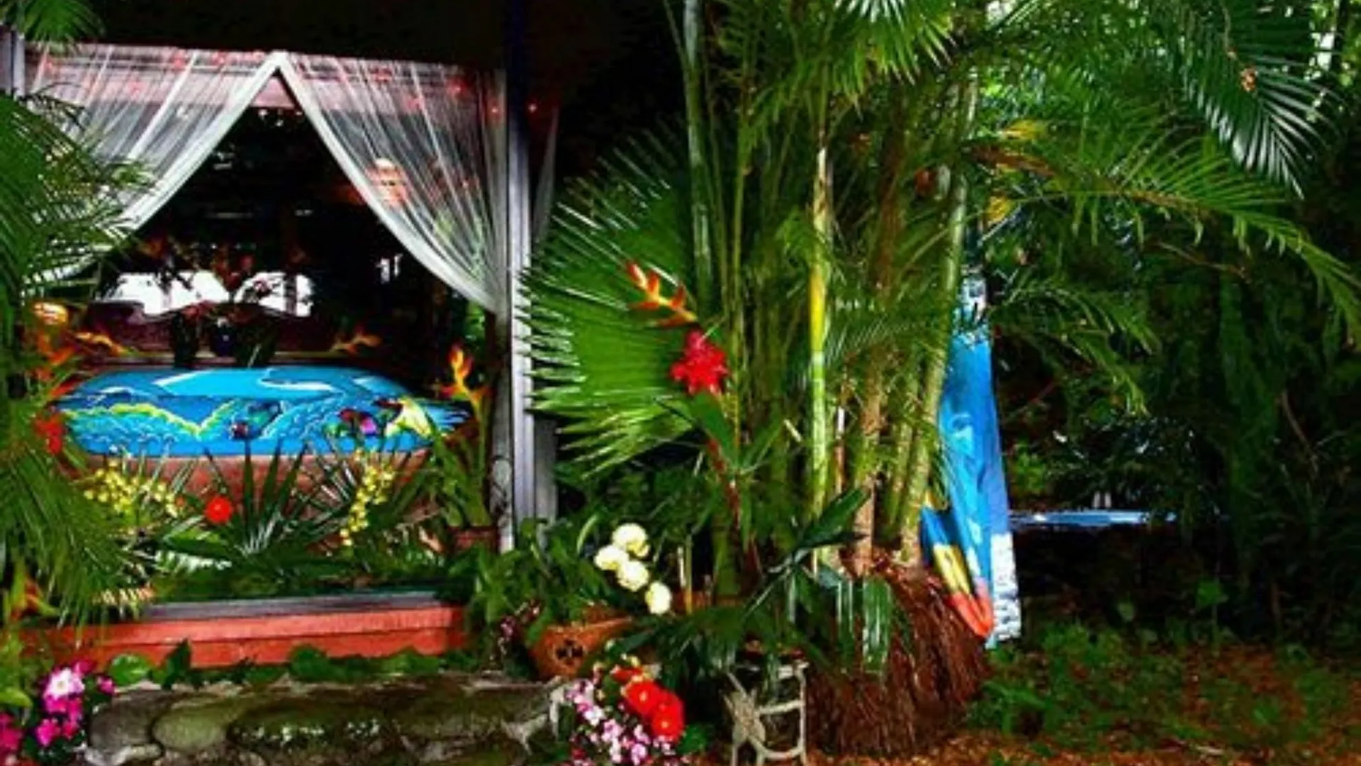 Dragonfly Ranch Bed & Breakfast & Eco-Spa Honaunau-Napoopo Guest house